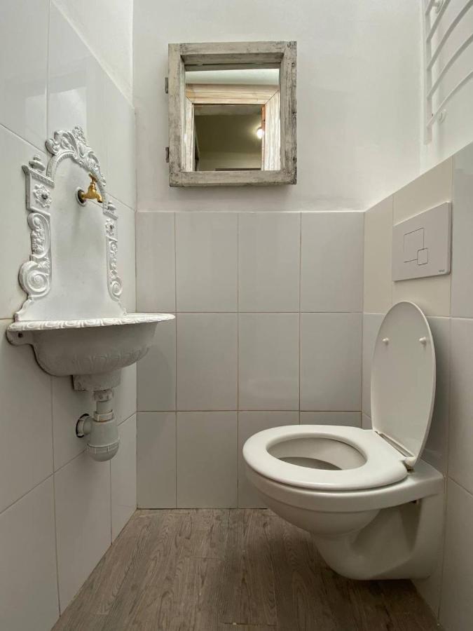 Багатомісні Апартаменти На Арсенальній Lviv Extérieur photo
