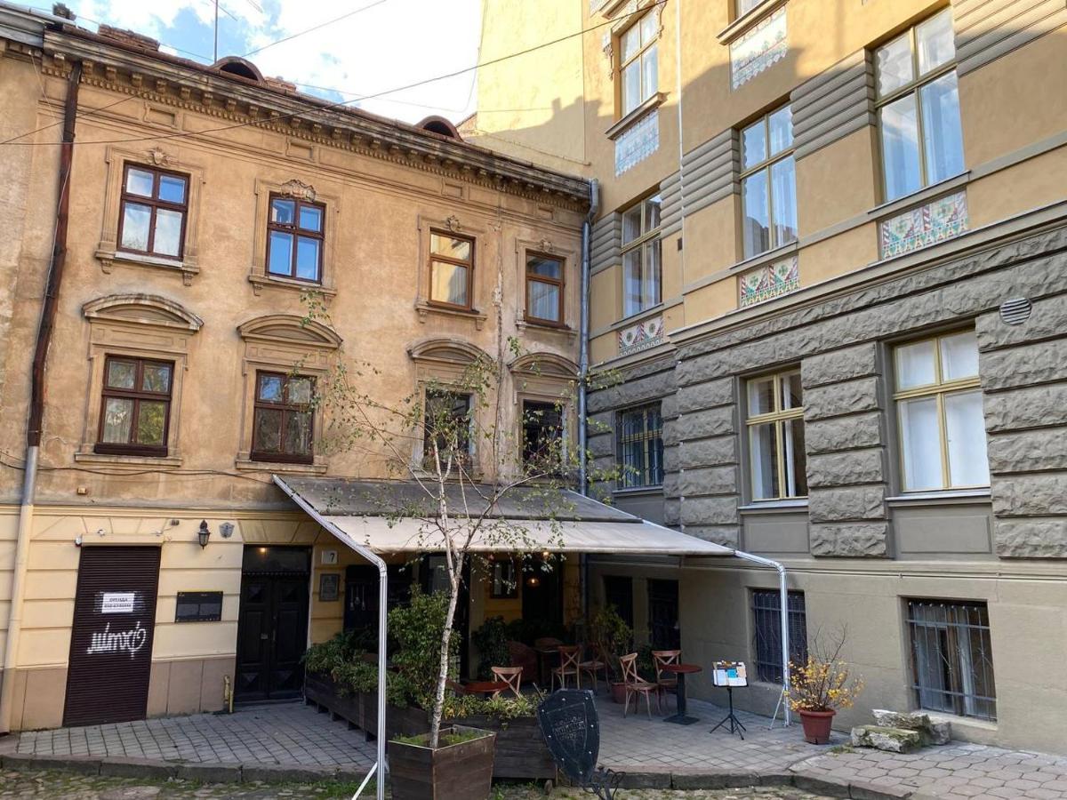 Багатомісні Апартаменти На Арсенальній Lviv Extérieur photo